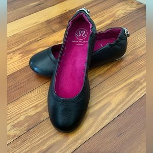 Soto Massini Black Ballet Flats 7.5 (38)